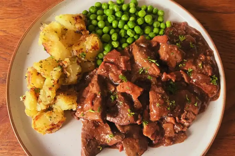 Lambs Liver with Onions, Bacon & White Wine